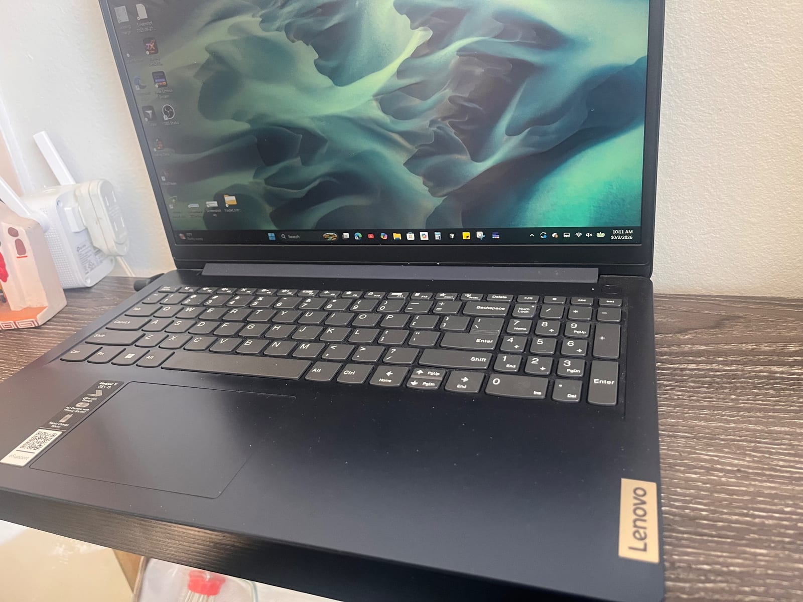 Lenovo Laptop — Windows 11, Intel Core i5, 8GB RAM, 512GB SSD